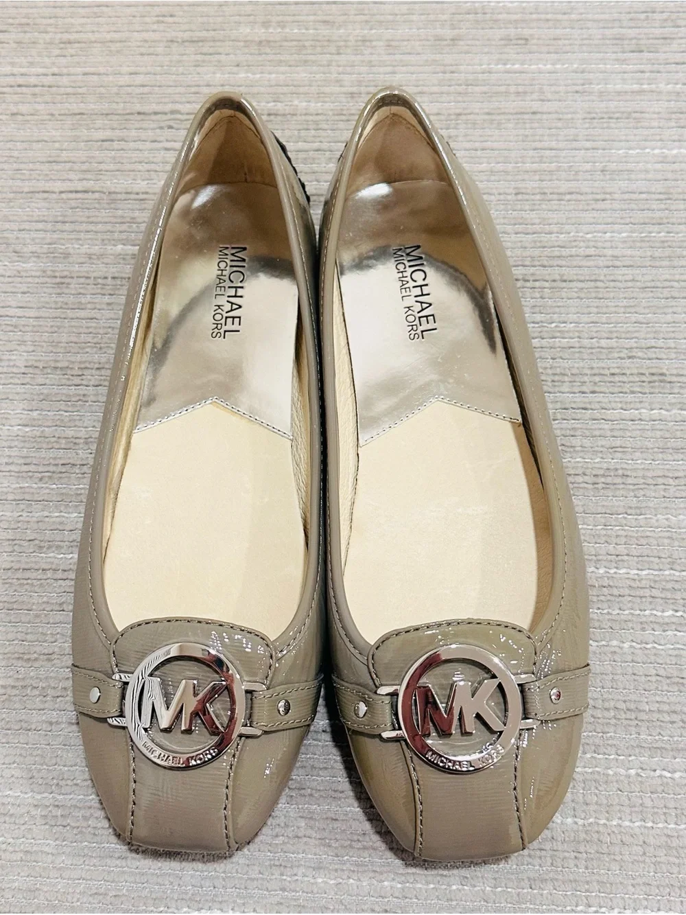 MICHAEL KORS Fulton Silver Glitter  Leather MK Logo Moccasins I Love Shoes 9M